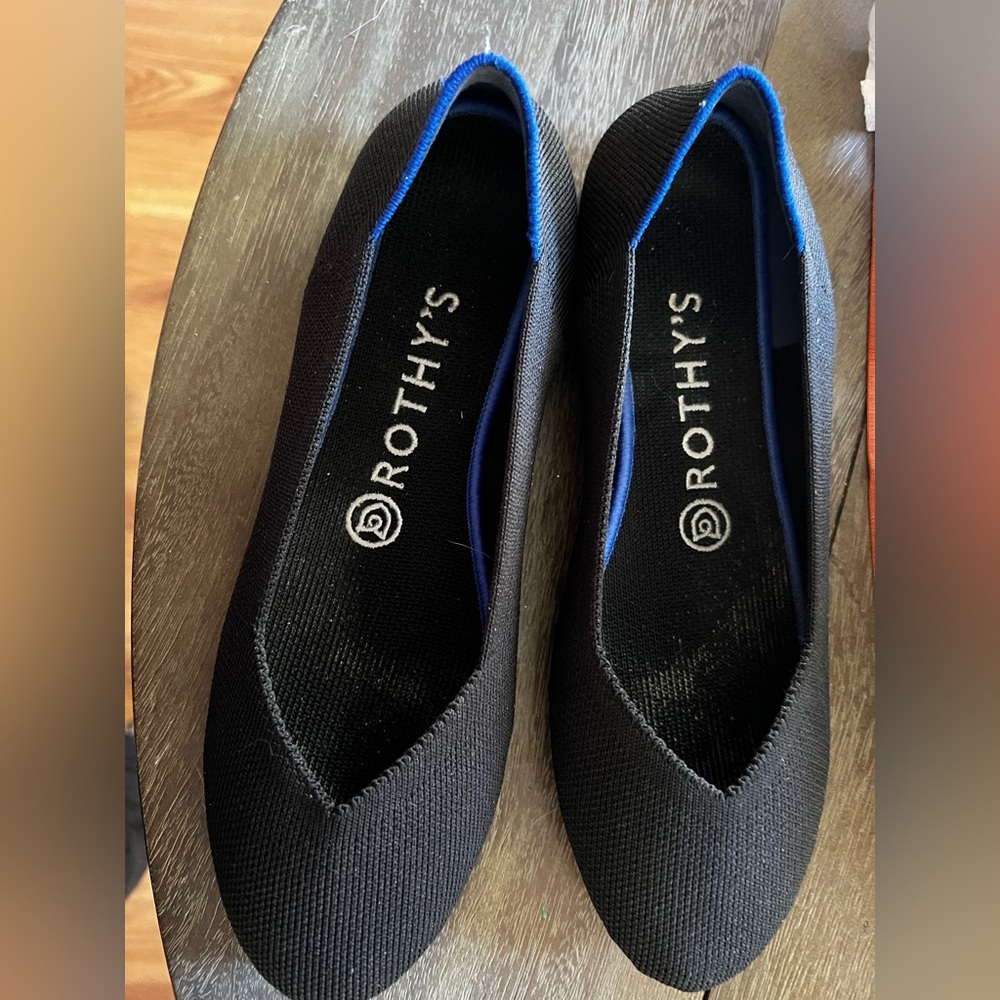 Rothy’s black flats